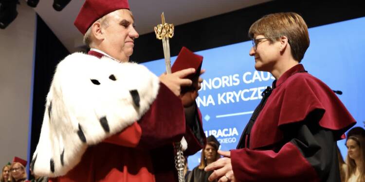 Doktorat honoris causa Uniwersytetu Medycznego dla prof. Ilony Kryczek 1 EAttachments9792759abfa6a18d47e7e5939658c59fcc7c4a4 xl