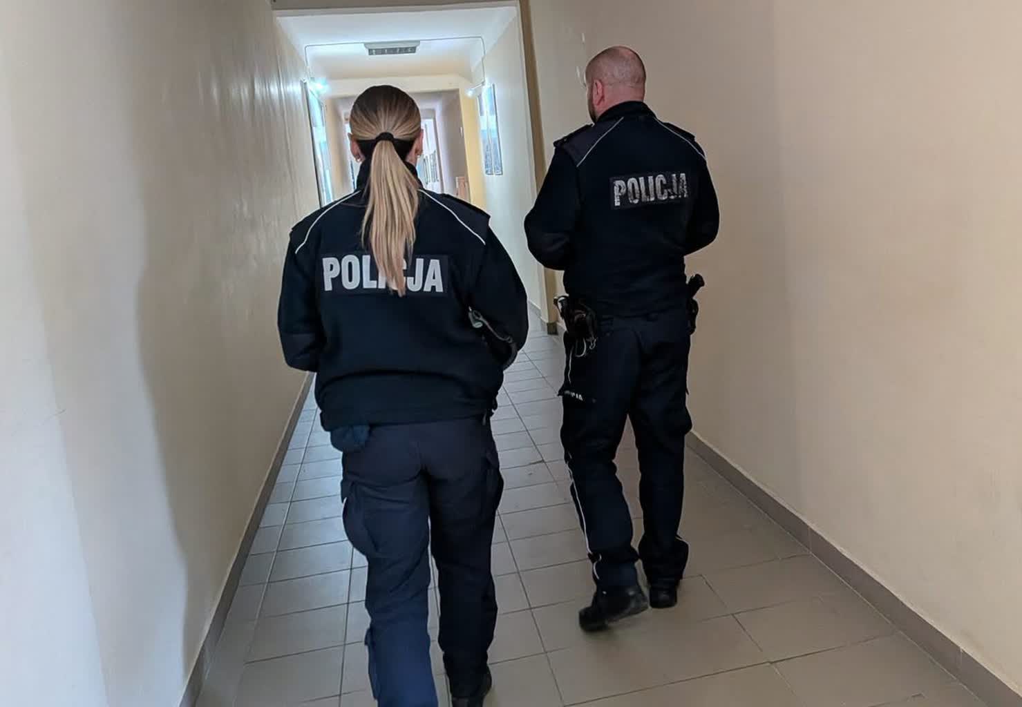 W Chełmie zatrzymano 15-latka. Miał zamieścić niepokojące nagrania i zdjęcia w sieci