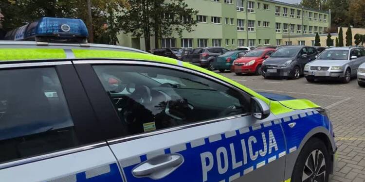 Policja ujawnia groźby wobec uczniów. 21-letni student trafił do aresztu 1 EAttachments9803026d2887c46f5d1138177e9ef9f3732268d xl