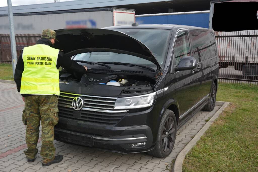 Volkswagen wart 120 tys. złotych odzyskany na przejściu granicznym 1 EAttachments98031729248f156db485c5d4057d65fe62b5cd7 xl