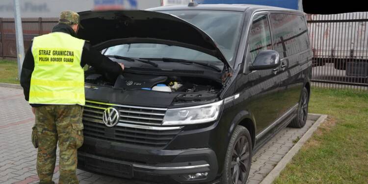 Volkswagen wart 120 tys. złotych odzyskany na przejściu granicznym 1 EAttachments98031729248f156db485c5d4057d65fe62b5cd7 xl