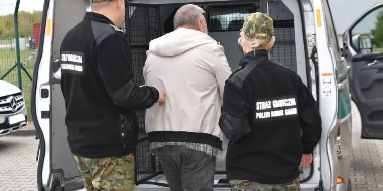 Ukrywał broń pod ubraniem. Ukrainiec zatrzymany na granicy 1 EAttachments9805054f4fb9a542932c904d290bd182da44f07 xl