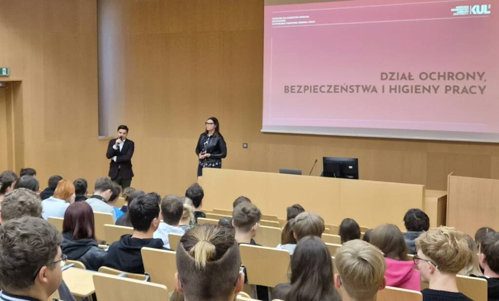 Czas alertów. Szkolenie z reagowania w sytuacjach zagrożenia dla studentów KUL 2 EAttachments980562690ceda8412a2f2f173616c3f9193e5d7 xl