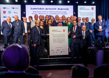 Lubelscy samorządowcy podpisali deklarację "Lubelskie przeciw depresji" 2 EAttachments98103084832beaa9b437d5732c82d3a7fb01645 xl