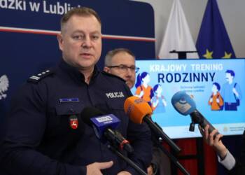 Jak reagować w obliczu zagrożenia? Rodziny i uczniowie przećwiczą zasady bezpieczeństwa 2 EAttachments98128165af6c8688f2e918467e3e06eedbf9199 xl