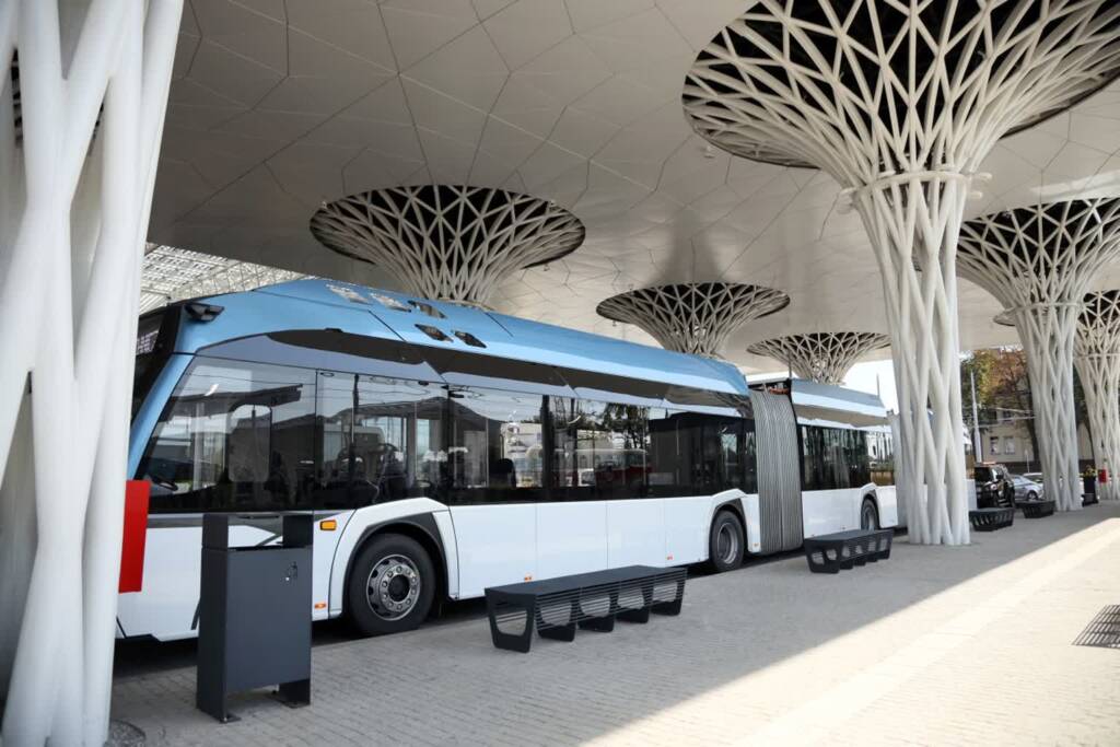 Autobusy klasy mega. Lublin chce kupić "elektryki" 1 EAttachments98264648ab3a85e2bf8491223c8b70b0af07a4d xl