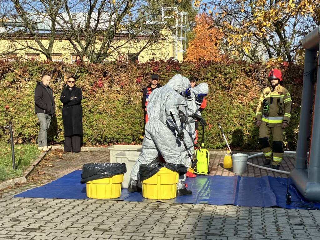 Uzbrojeni napastnicy wtargnęli do liceum. Szkoła ćwiczyła na wypadek ataku 4 EAttachments98328352cf5d02a67042748b926d0ec61718513 xl