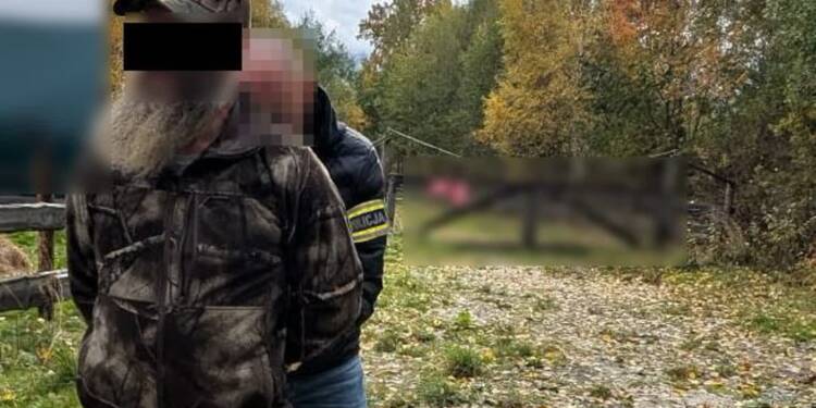 Zamiast płacić alimenty, ukrywał się na farmie. „Łowcy głów” dopadli 48-latka 1 EAttachments98364638996c0aa3a323166a3eb9255f7d399fe xl