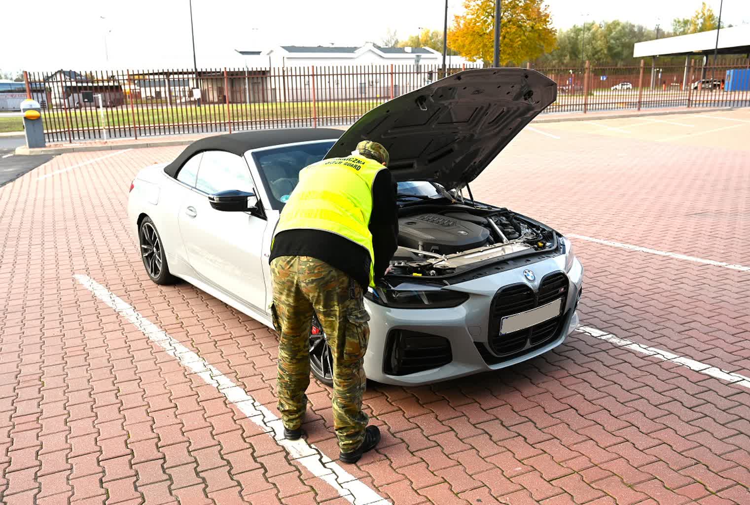 BMW440_1.JPG