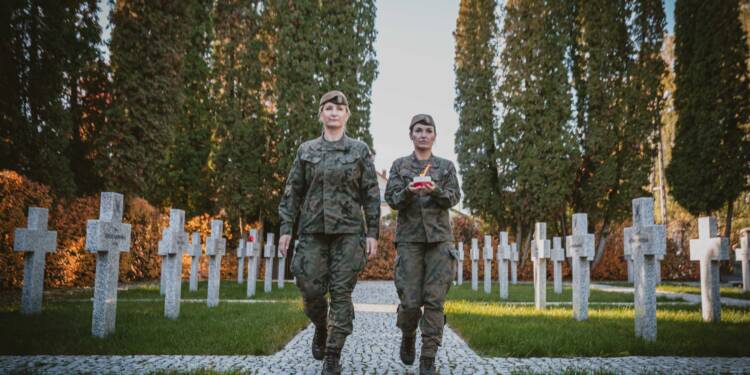 Terytorialsi porządkują groby poległych bohaterów 1 EAttachments98382097f33a54b7932f381a5e43a8ee04dbb3a