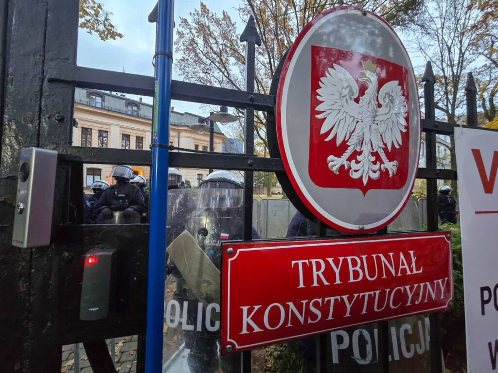Świat patrzy na Polskę. Ekonomista ostrzega przed skutkami politycznego chaosu 1 EAttachments9841246109b17aae1d7d7662ecc0dc0f148b6d4 xl